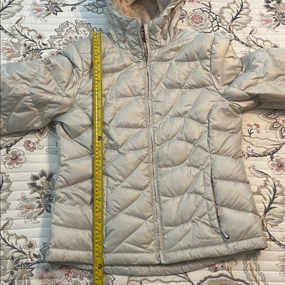 L.L. Bean Ultrawarm Down Coat with Hood - Picture 13 of 15